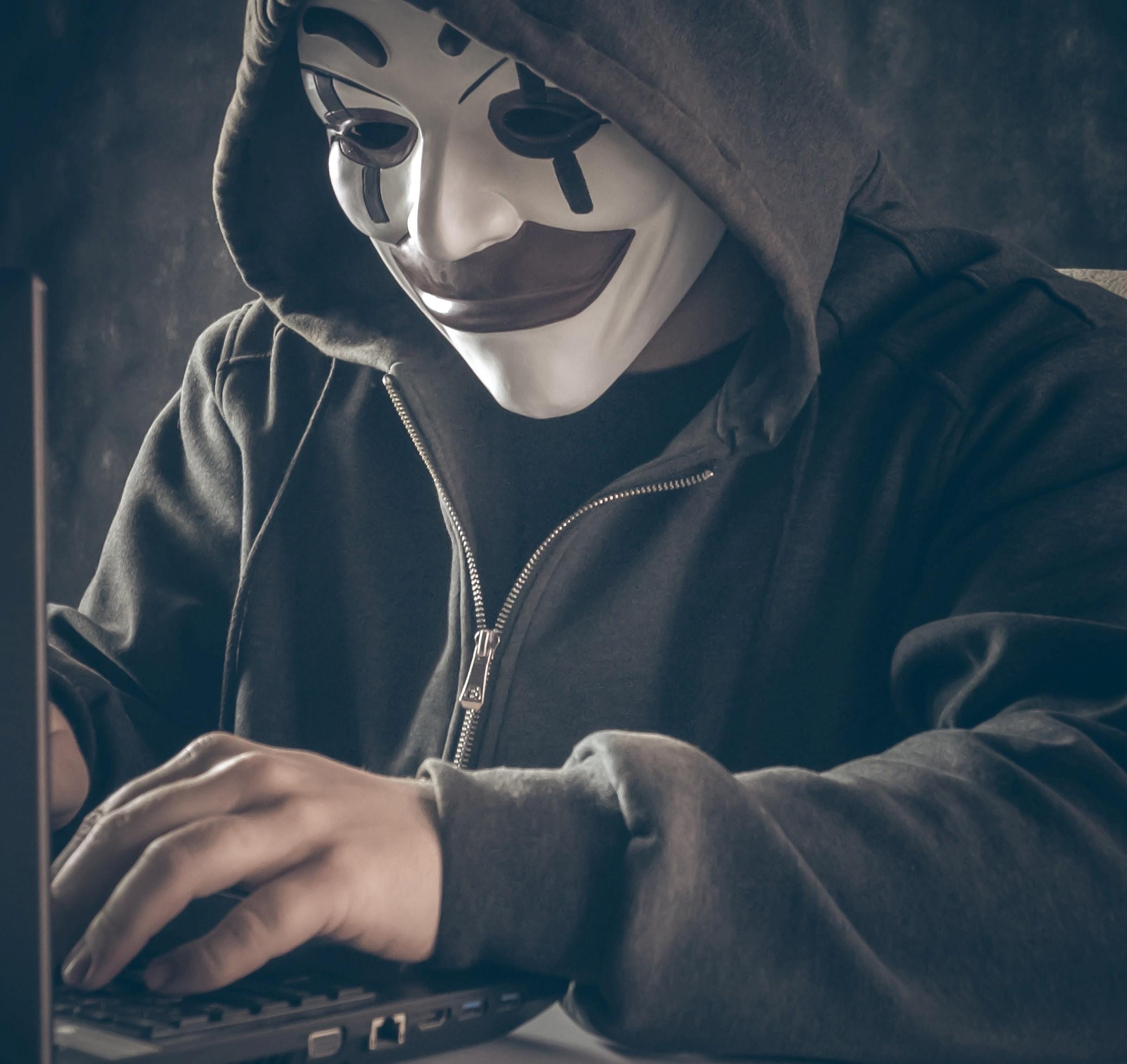 Najczęstsze błędy, które narażają Cię na atak hakerski