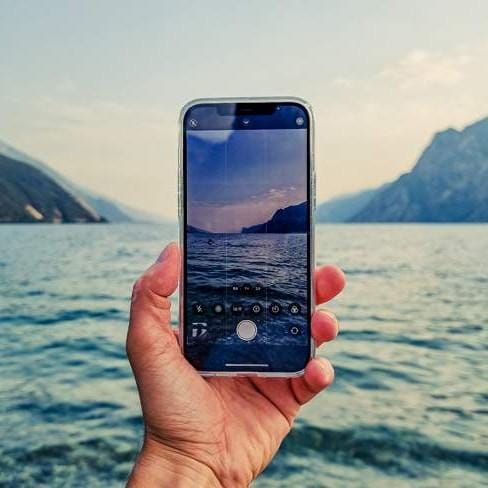 Jak rozwój mobilnej fotografii wpływa na rynek aparatów cyfrowych?