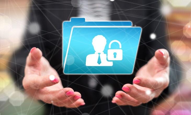 Praktyczne​ porady jak ‌chronić swoje dane